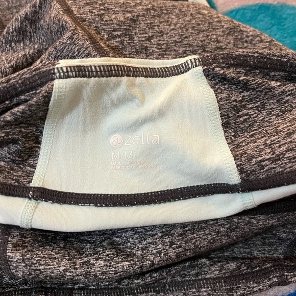 Capris - Picture 2 of 4